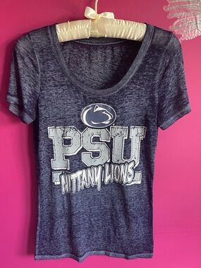 Penn State Nittany Lions Women's Navy Graphic Tee